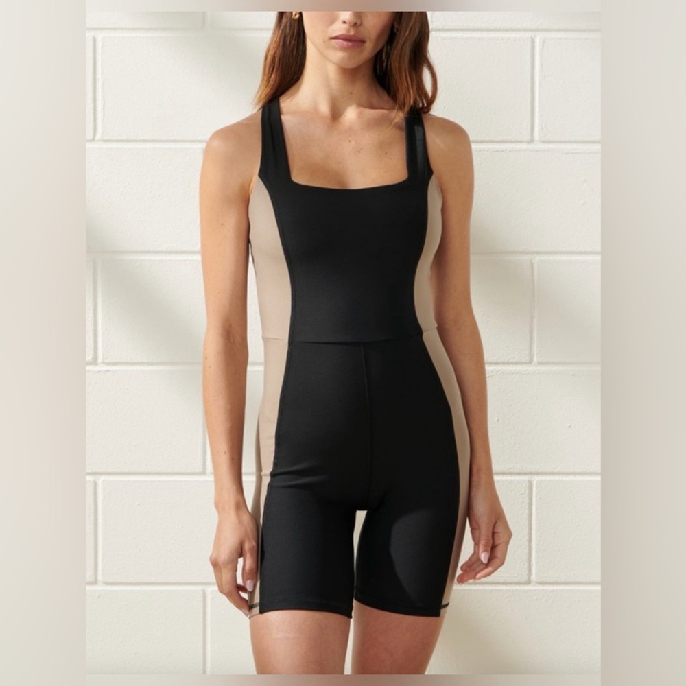 Abercrombie & Fitch YPB SculptLUX Bodysuit Jumpsuit Singlet Romper: medium